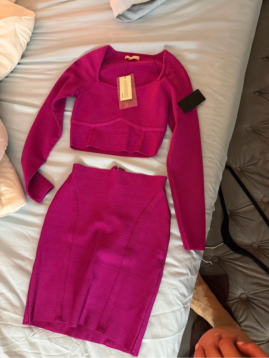 Guess by Marciano Dresses & Skirts - Guess by Marciano Fuchsia Bandage Two-Piece Skirt Set